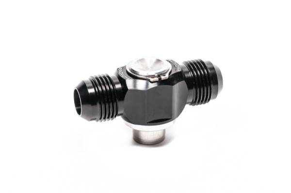 Radium Engineering - Radium Engineering Nissan S13 SR20DET 10AN Male Press-Fit Valve Cover Fitting - Exhaust Side - 20-0811