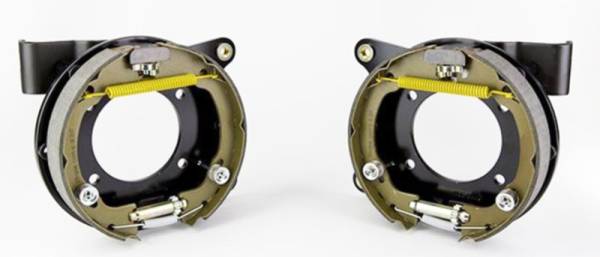 Wilwood - Wilwood Brackets (2) - Disc/Drum Mustang 8.8 2.50in Offset 1pc vented - 249-7118/19