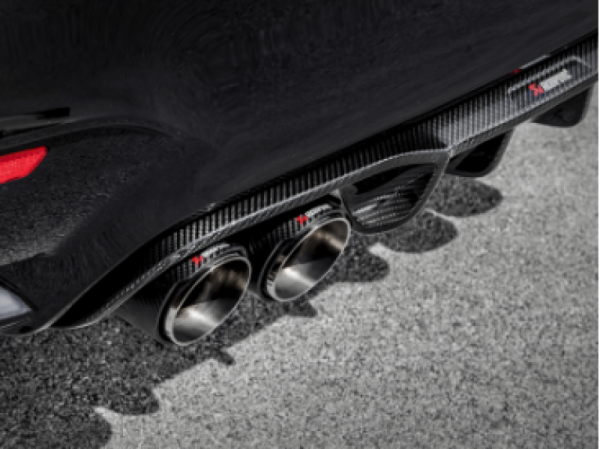 Akrapovic - Akrapovic DI-BM/CA/4/G Akrapovic 14-17 BMW M3 (F80) Rear Carbon Fiber Diffuser - High Gloss - Fits 2015-2020 BMW M4
