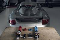 KW - KW 3097140A KW 04-05 Porsche Carrera GT Special Edition HLS4 V5 Coilover Kit w/ Red & Blue Springs - Image 7